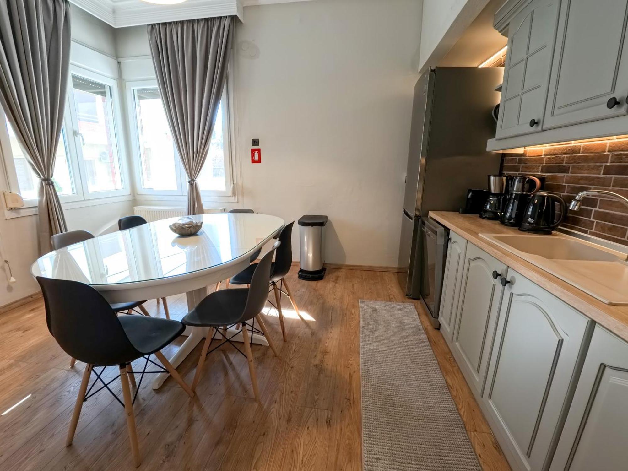 Living Life Apartment Komotini Esterno foto